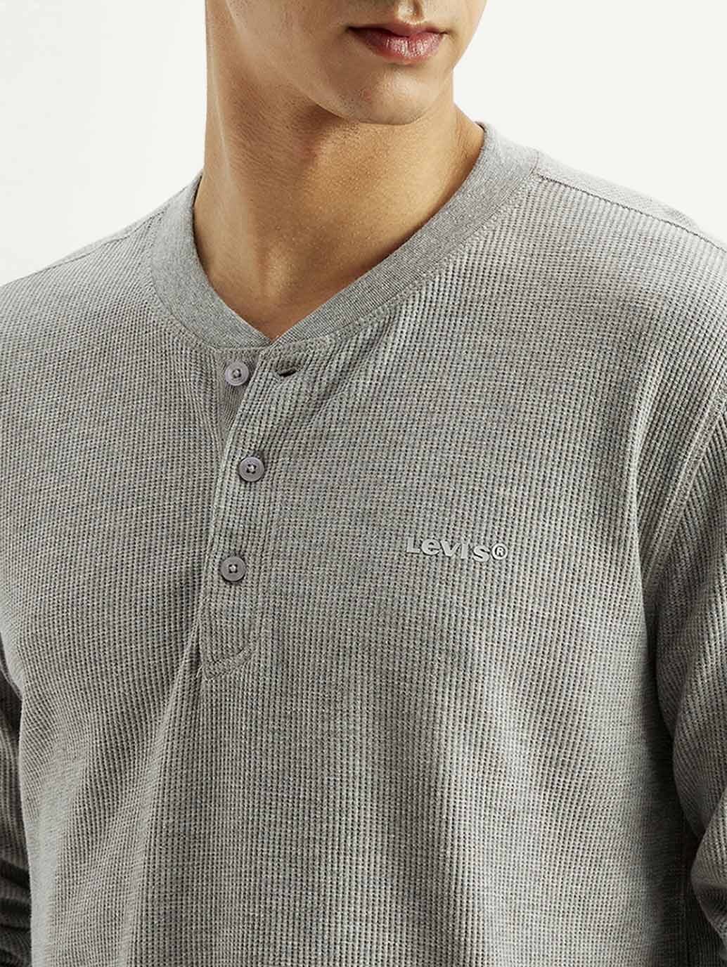 Men's Solid Henley Neck T-shirt - Image 3
