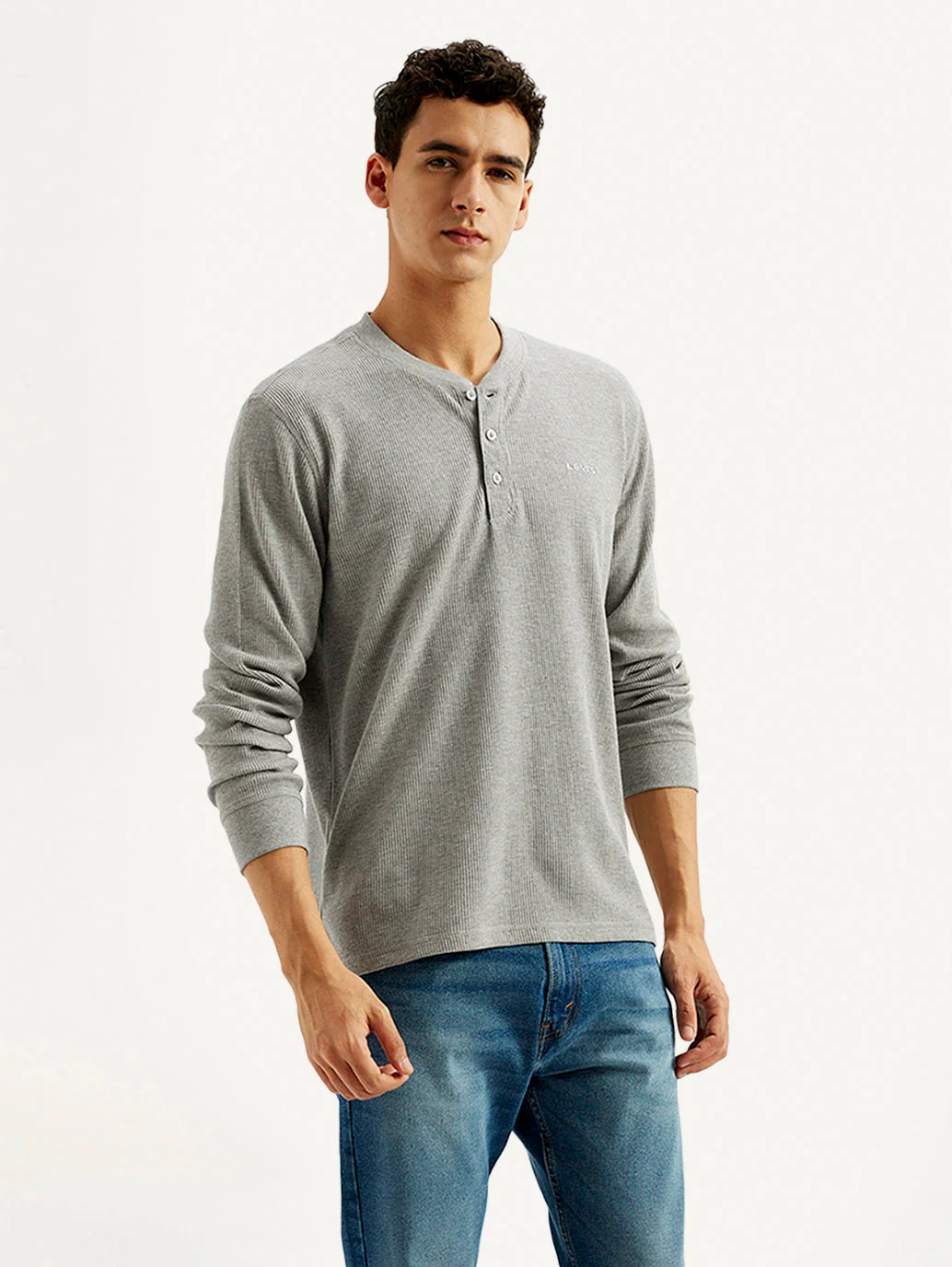 Men's Solid Henley Neck T-shirt - Image 4