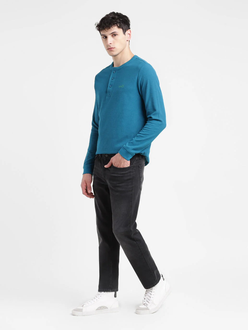 Men's Solid Henley Neck T-shirt - Image 6