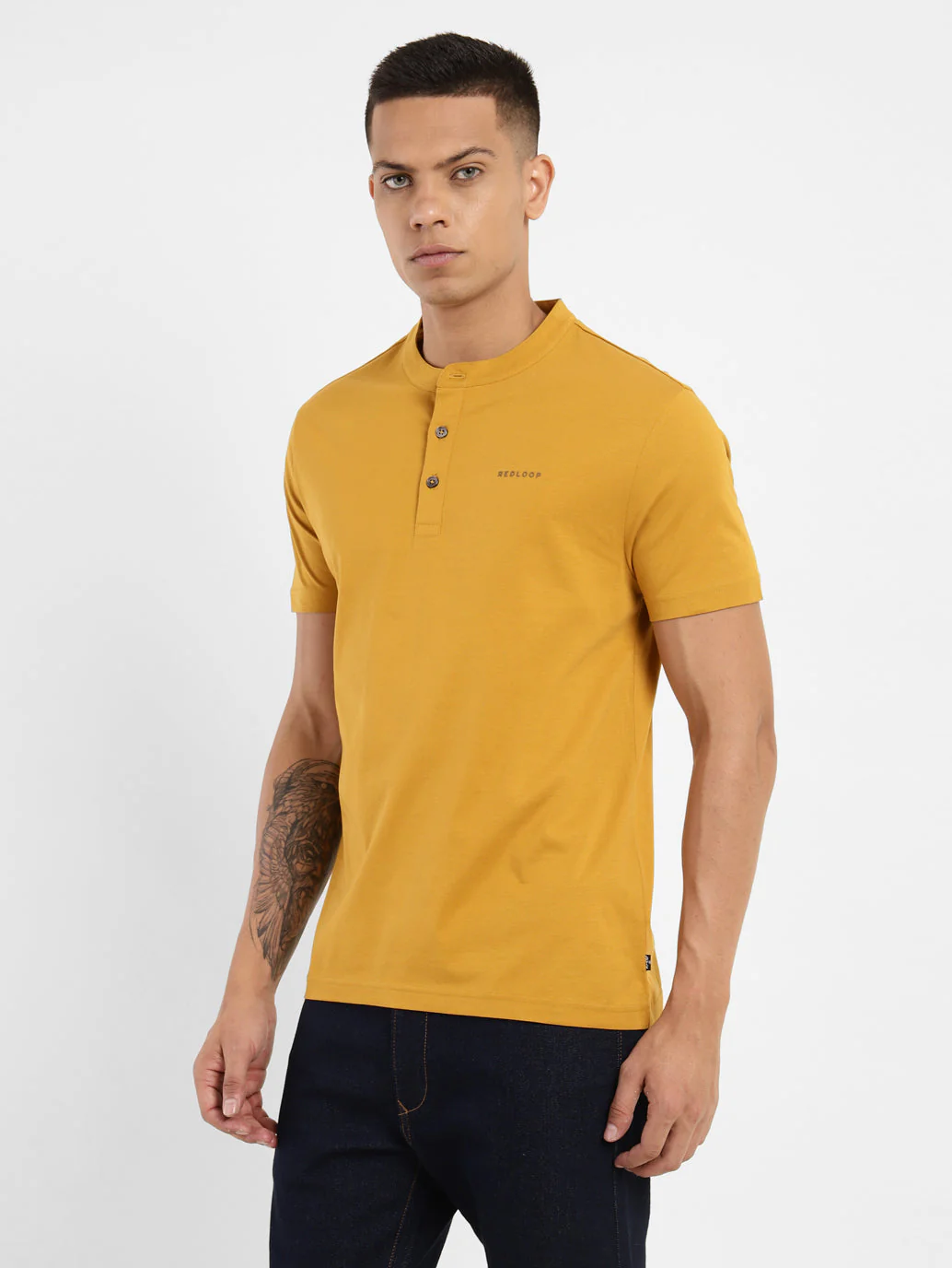 Men's Solid Henley Neck T-shirt - Image 4