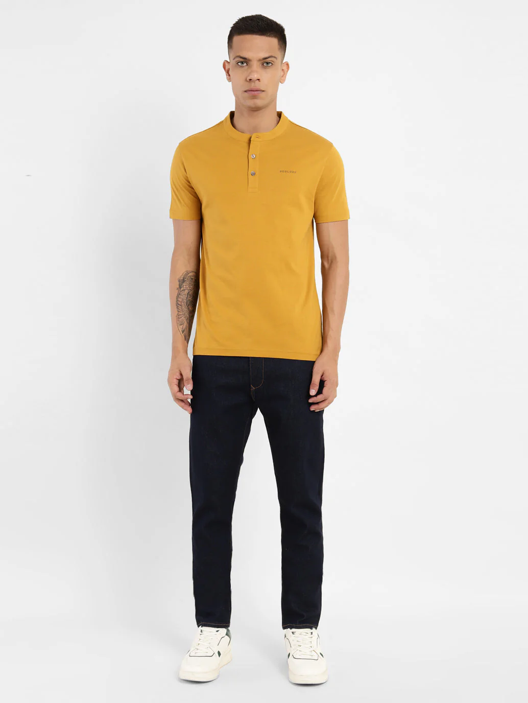 Men's Solid Henley Neck T-shirt - Image 6