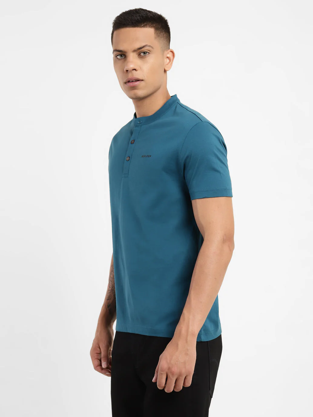 Men's Solid Henley Neck T-shirt - Image 4