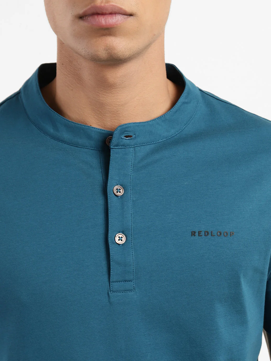 Men's Solid Henley Neck T-shirt - Image 5