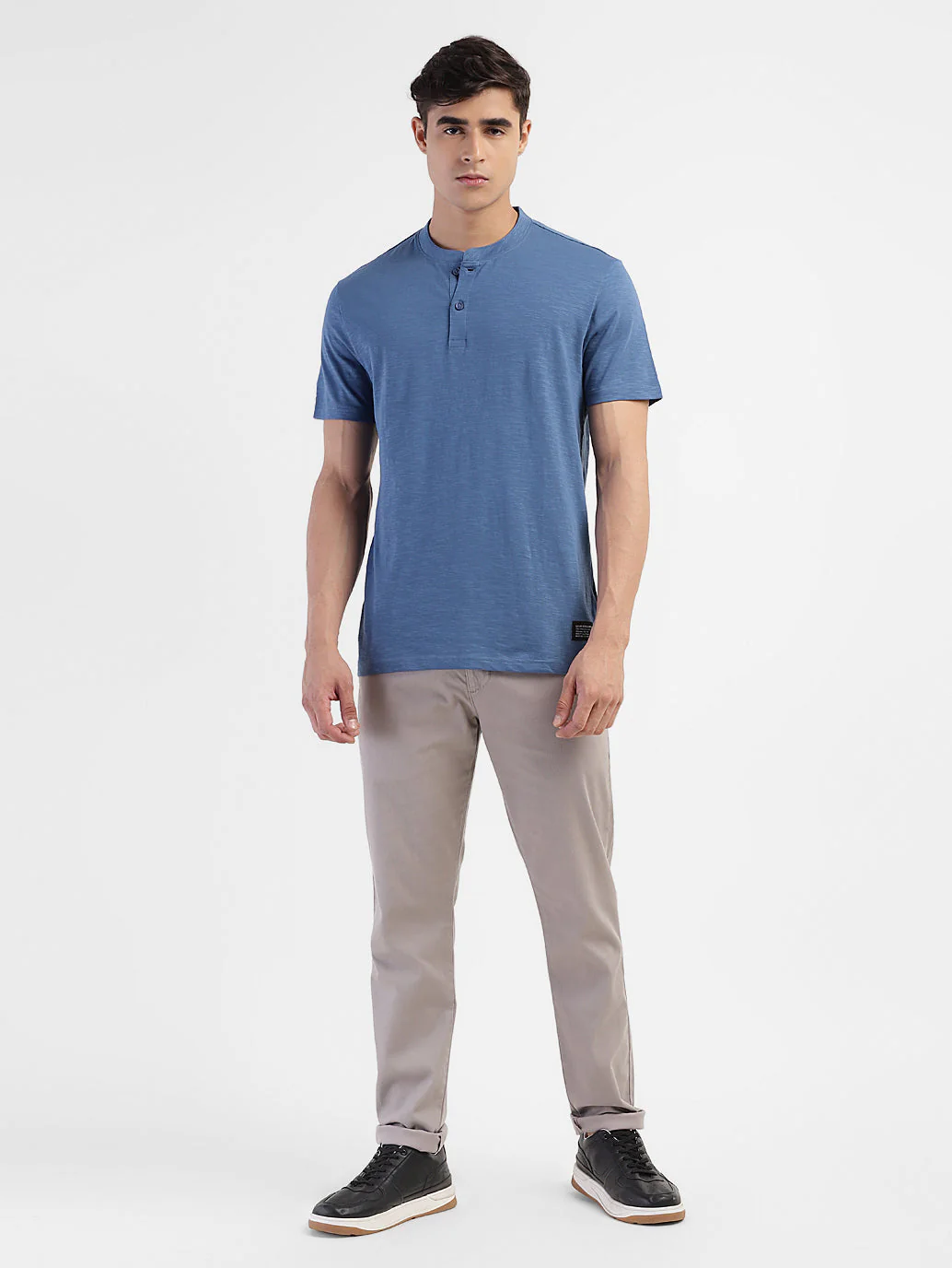 Men's Solid Henley Neck T-shirt - Image 5