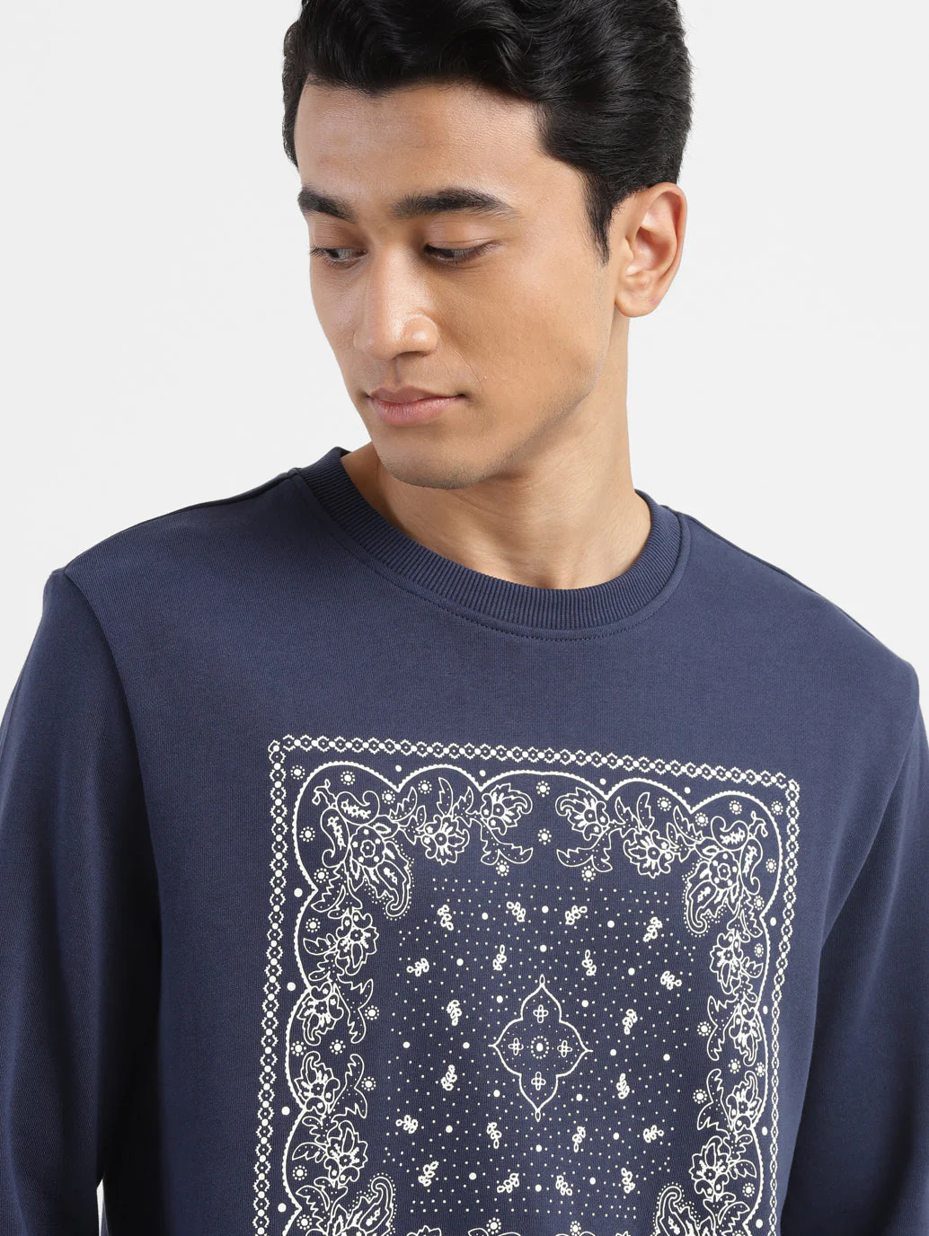 Men's Solid Navy Crew Neck Sweatshirt - Image 5