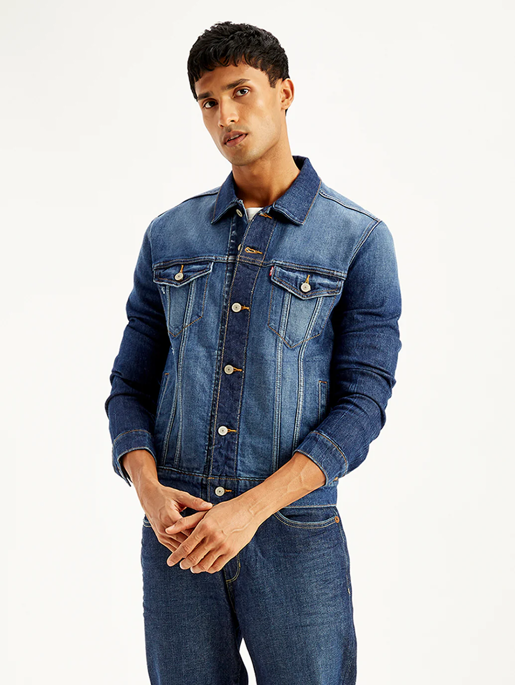 Men's Solid Navy Spread Collar Trucker Denim Jacket - Image 2