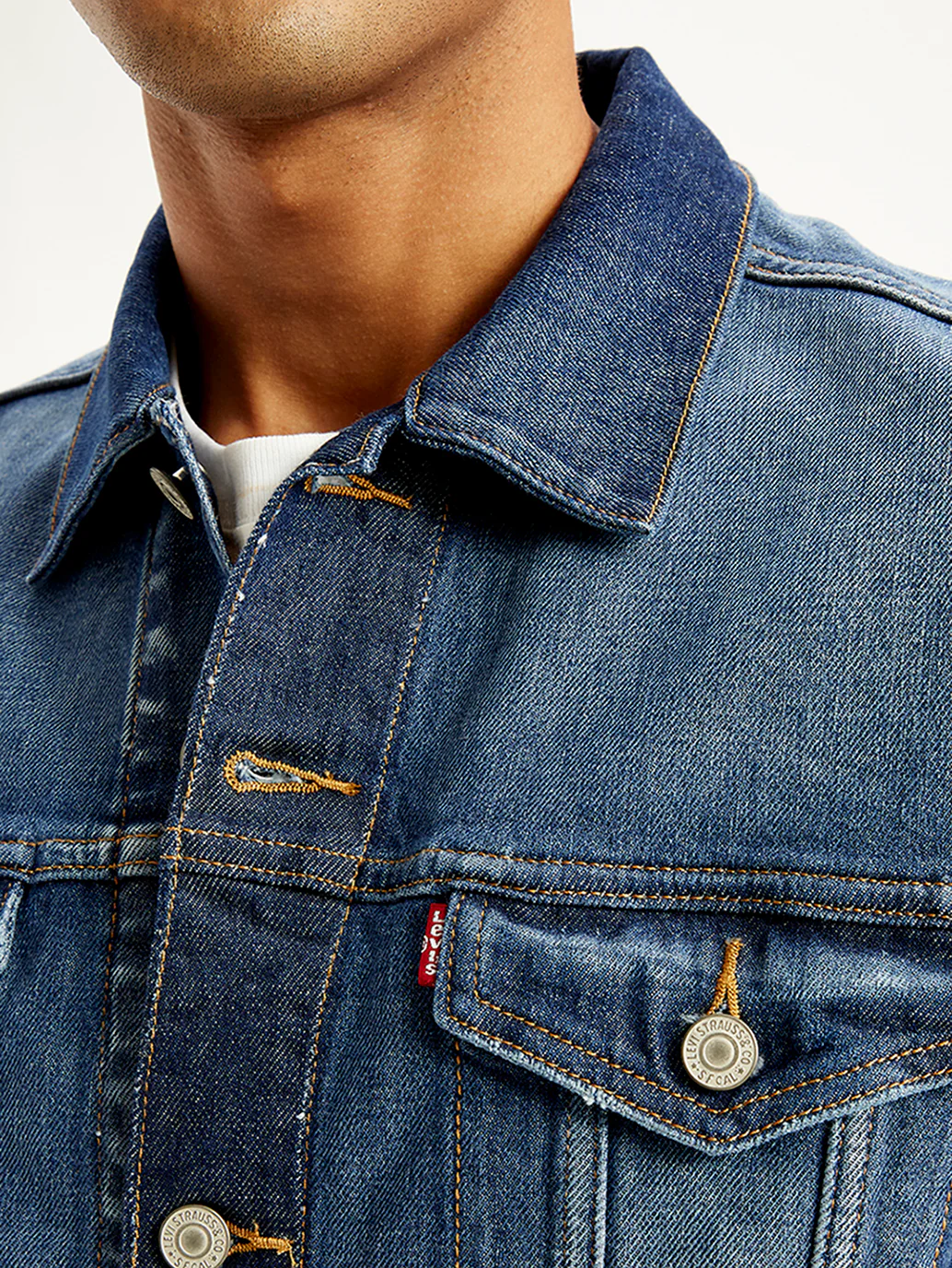 Men's Solid Navy Spread Collar Trucker Denim Jacket - Image 4