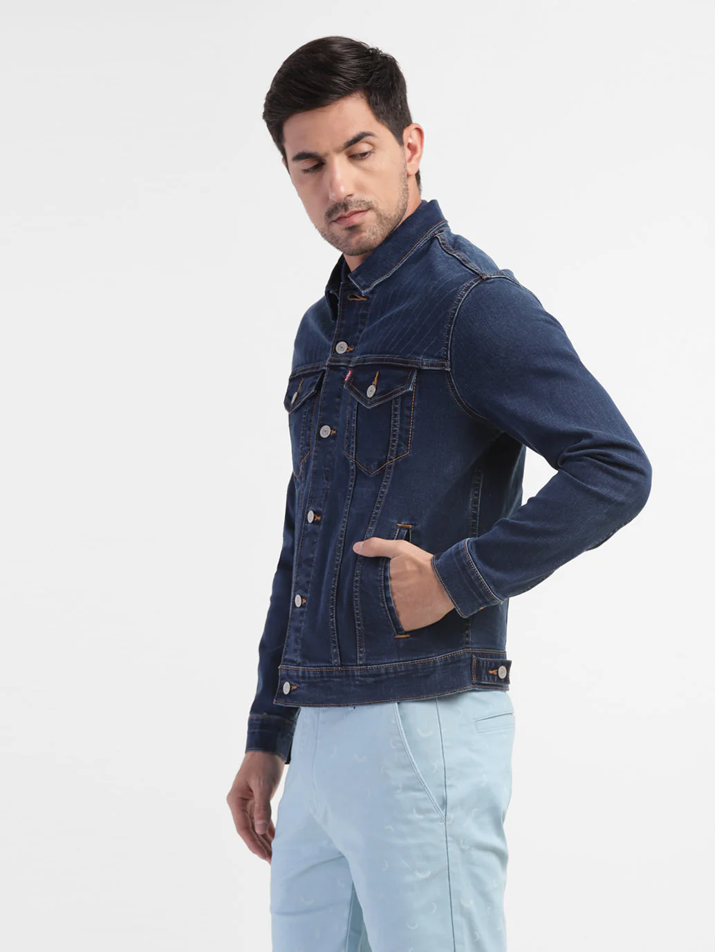 Men's Solid Spread Collar Denim Jacket - Image 4