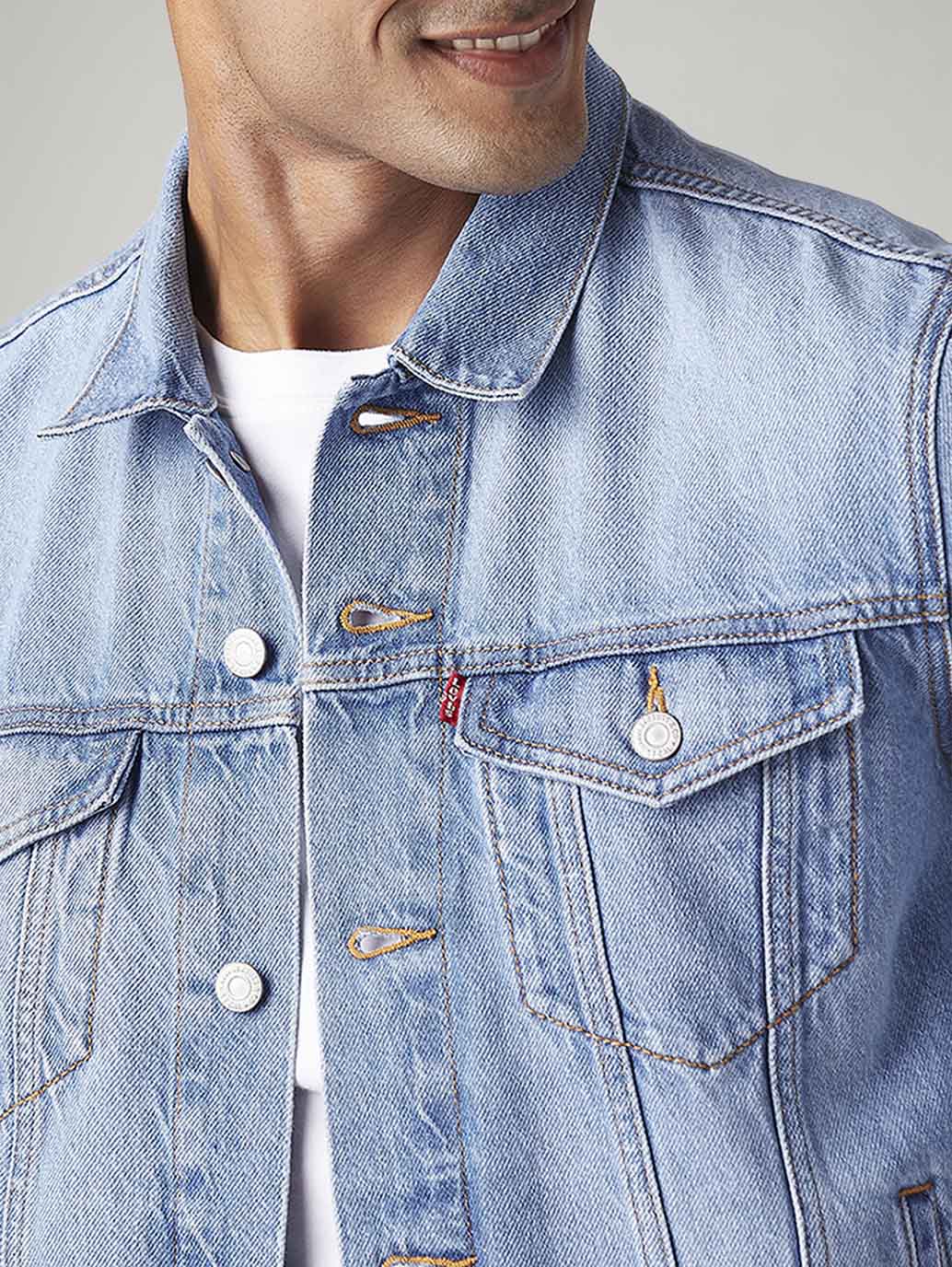 Men's Solid Regular Fit Denim Jacket - Image 4