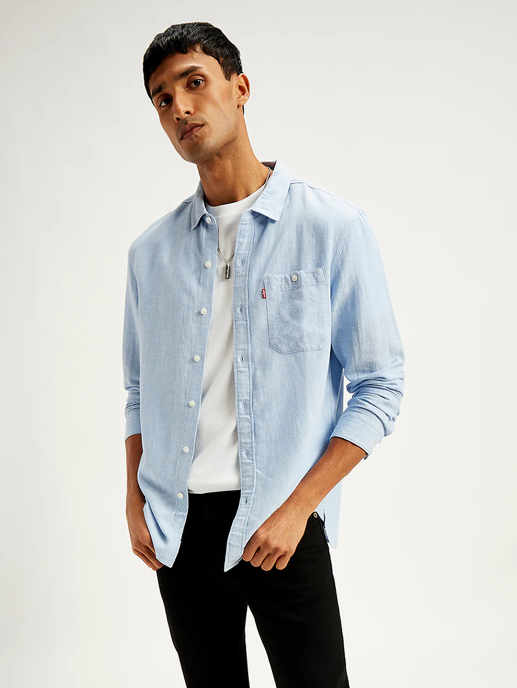 Men's Solid Slim Fit Shirt - Image 2