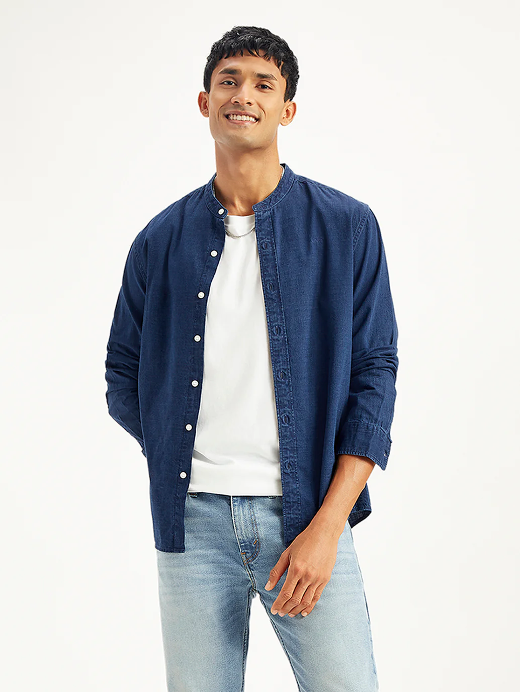 Men's Solid Slim Fit Shirt - Image 3