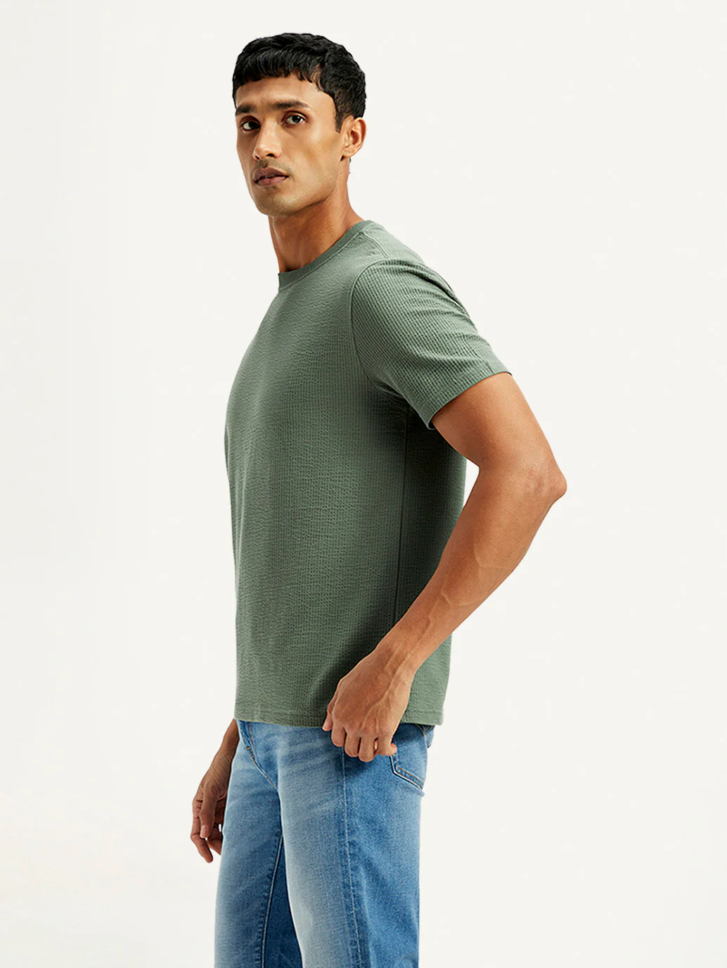 Men's Solid Regular Fit T-Shirt - Image 5