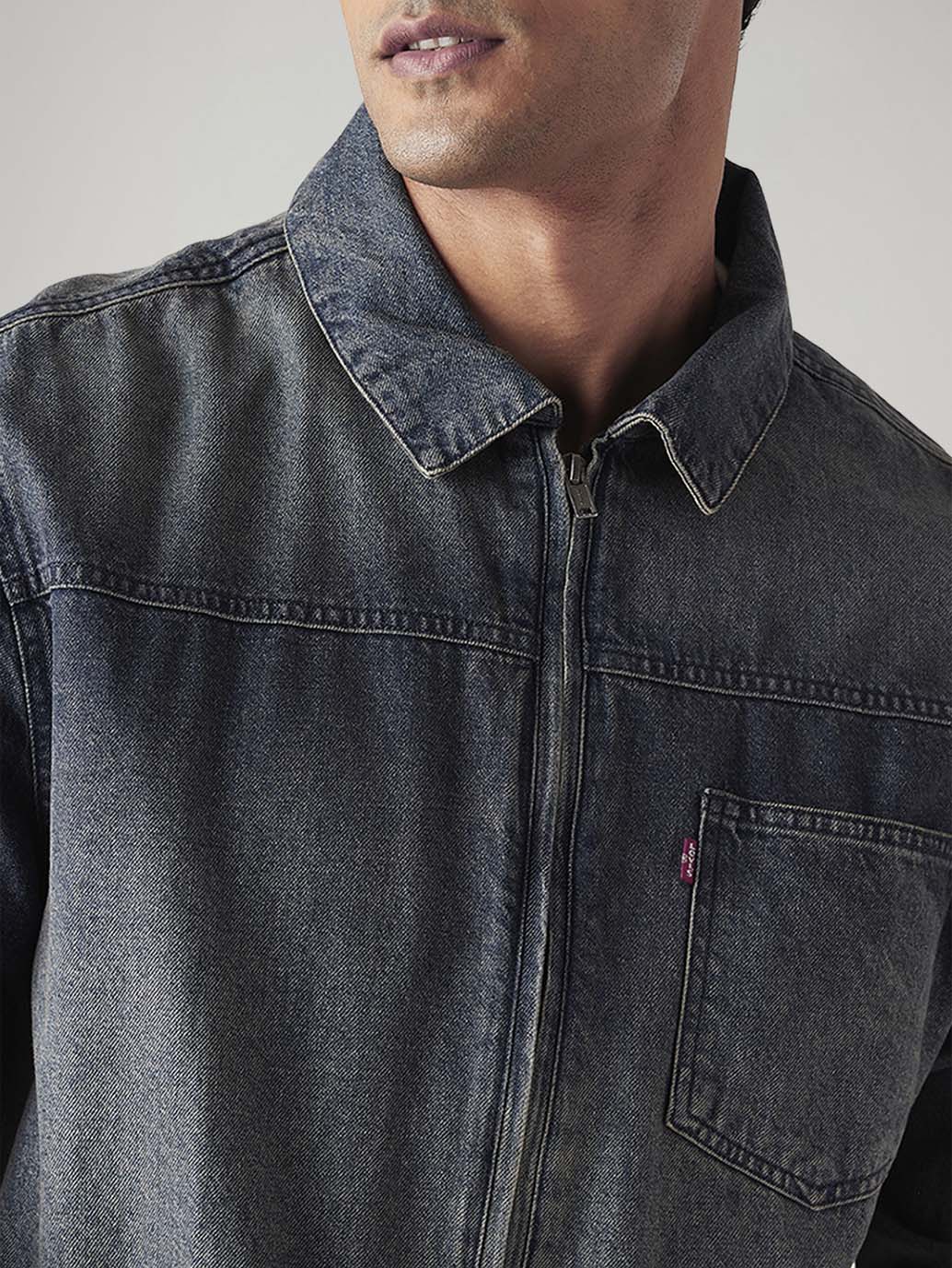 Men's Solid Relaxed Fit Jacket - Image 3