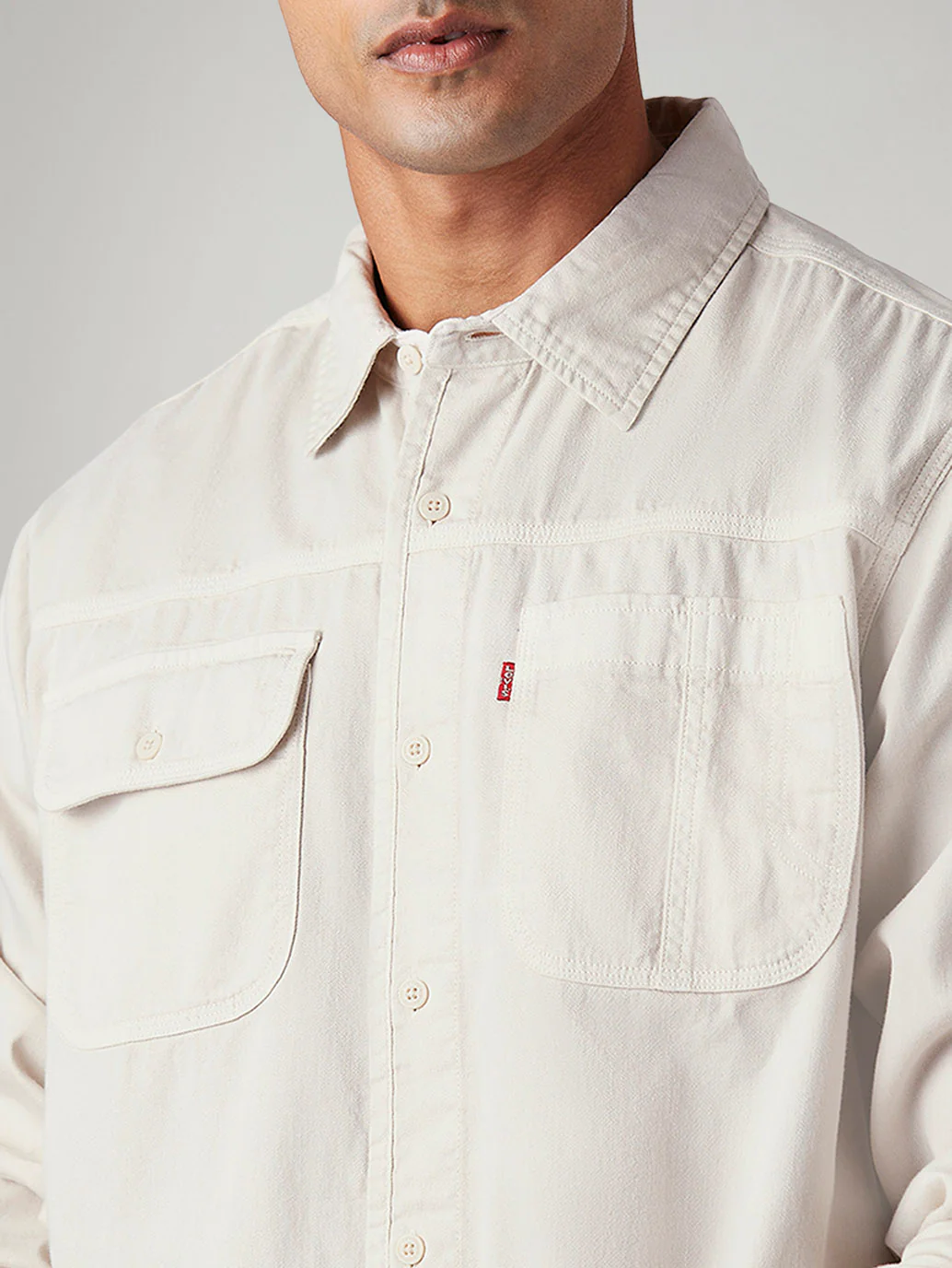 Men's Solid Relaxed Fit Shirt - Image 4