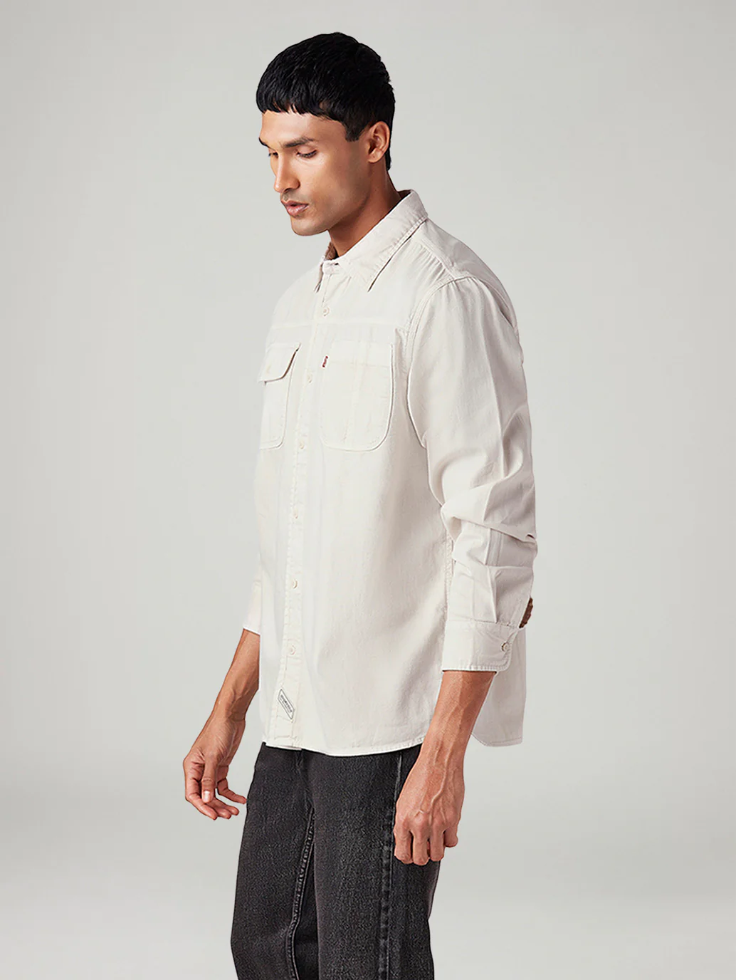 Men's Solid Relaxed Fit Shirt - Image 5