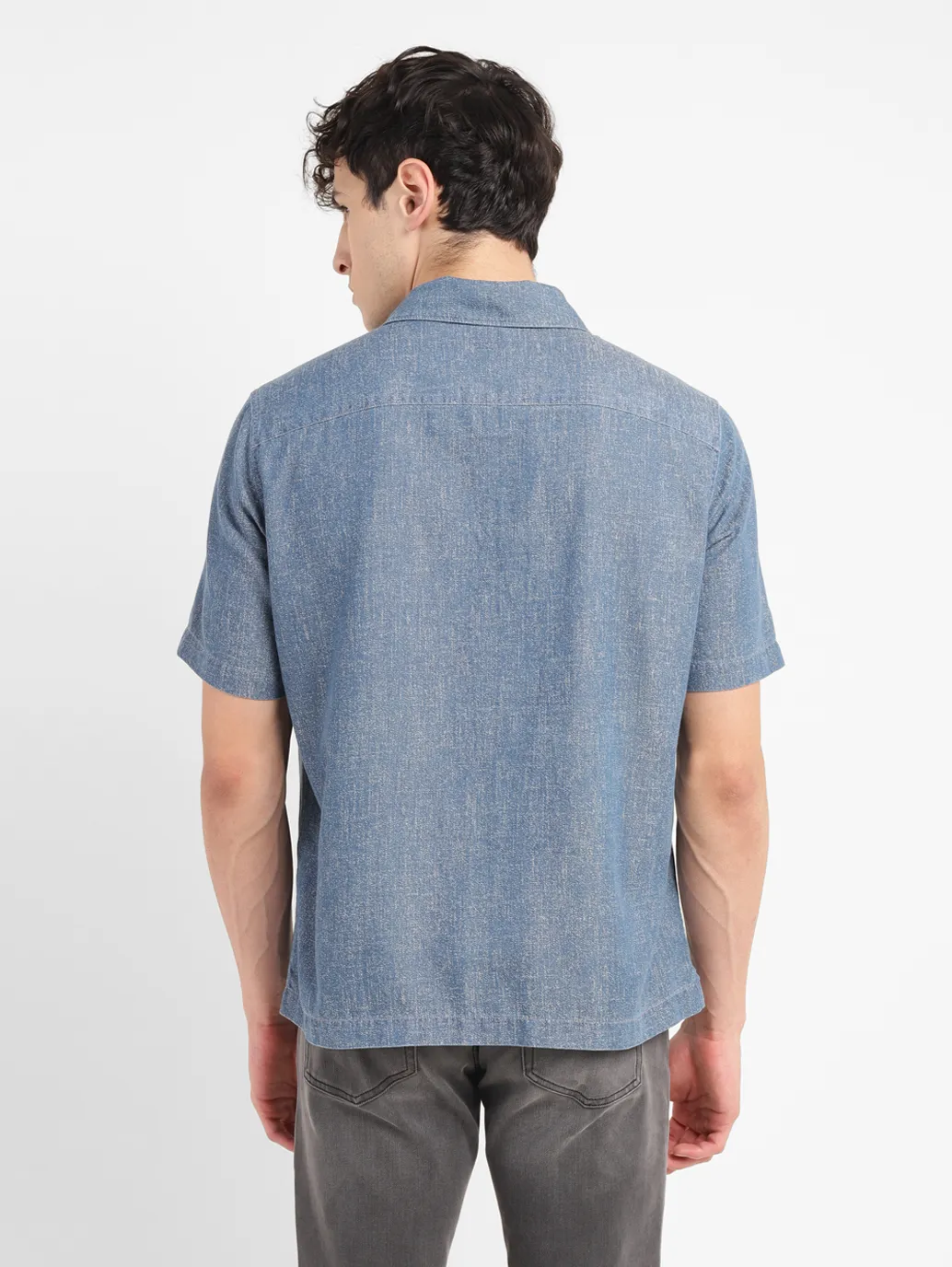 Men's Solid Regular Fit Shirt - Image 3