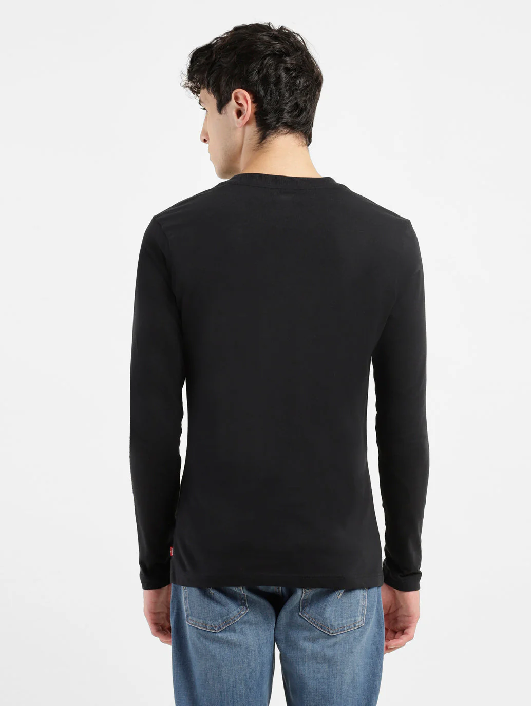 Men's Solid Round Neck T-shirt - Image 3
