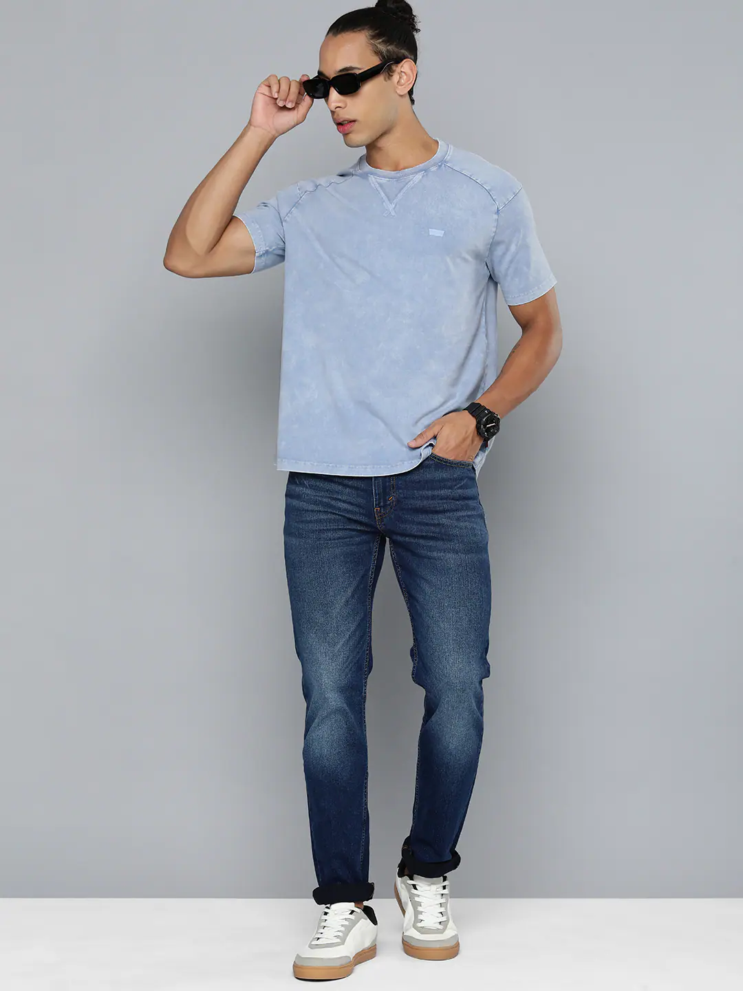 Men's Solid Round Neck T-shirt - Image 3