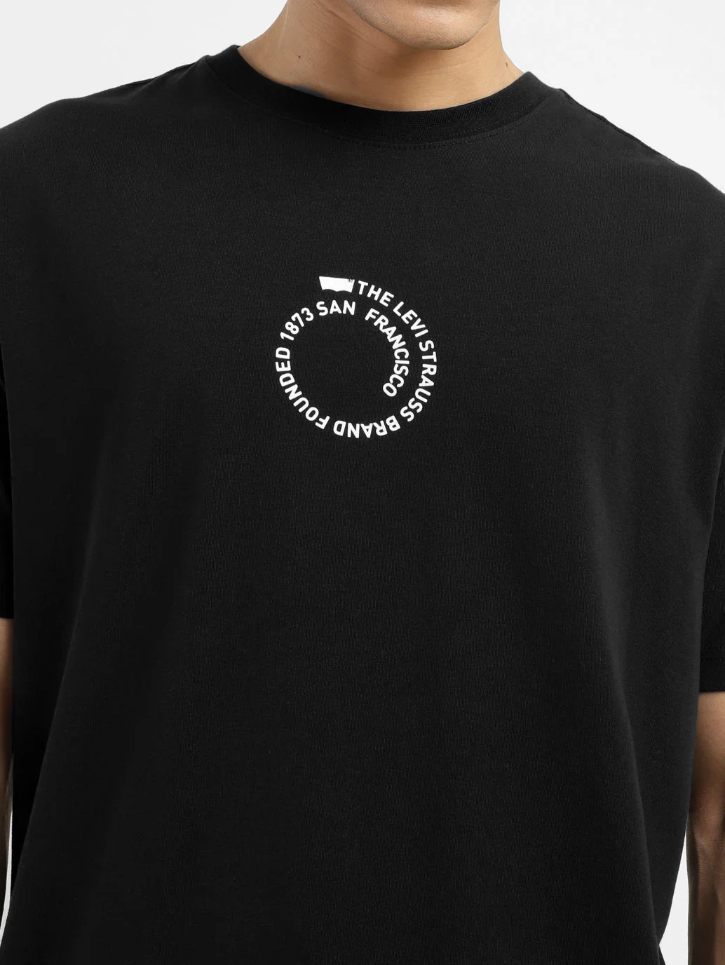 Men's Solid Round Neck T-shirt - Image 5
