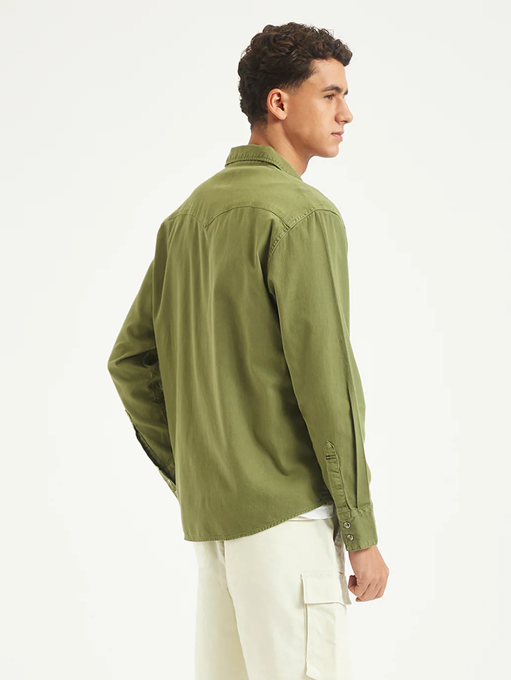 Men's Solid Slim Fit Denim Shirt - Image 4