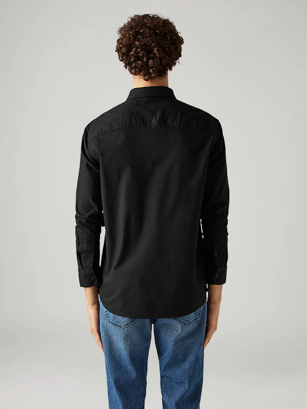 Men's Solid Slim Fit Oxford Shirt - Image 3