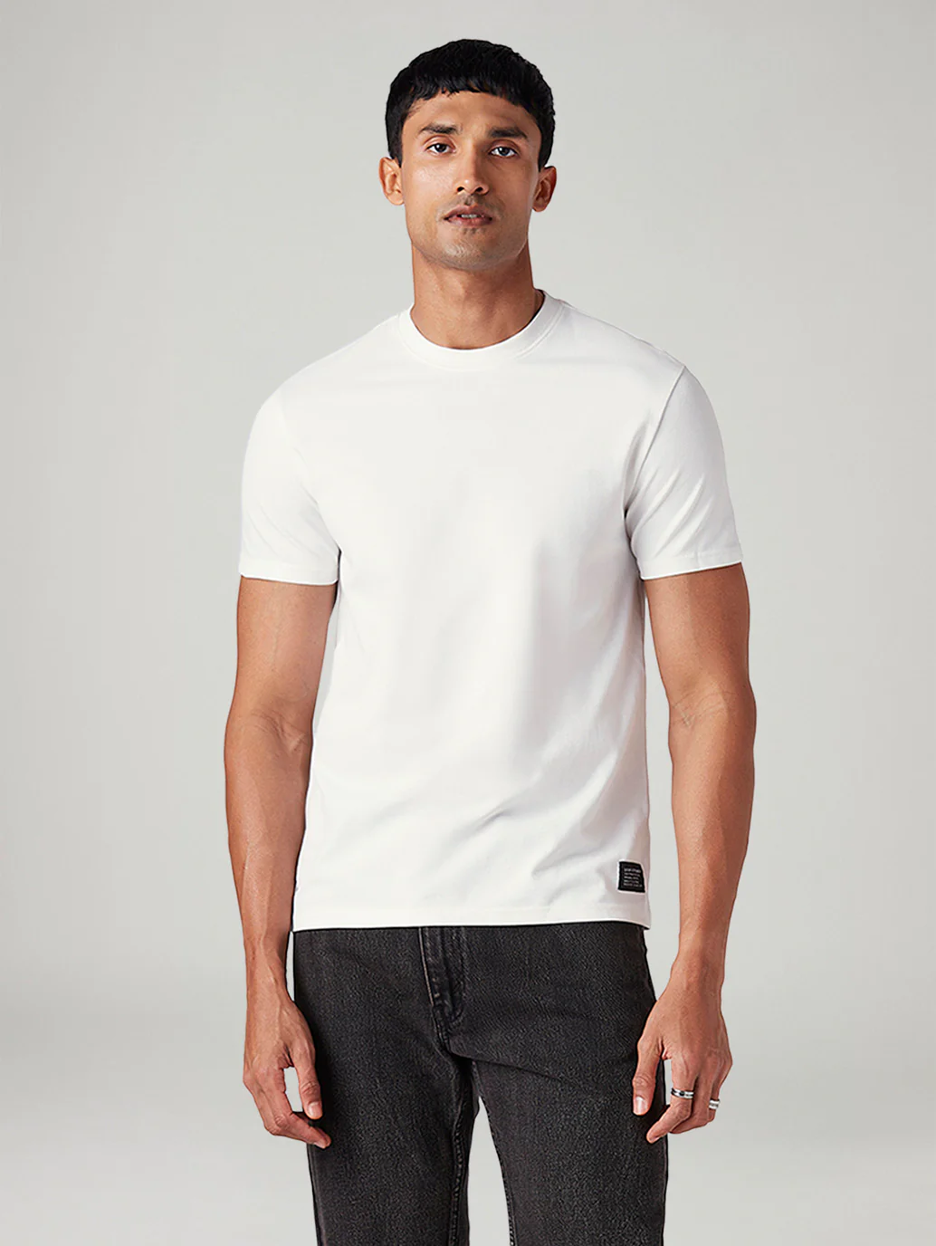 Men's Solid Slim Fit Pique T-Shirt - Image 2