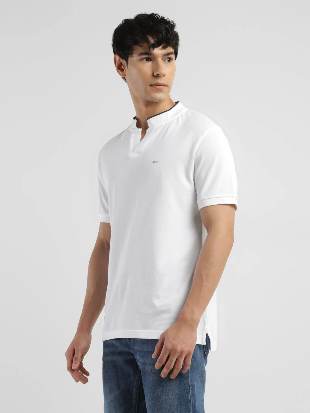 Men's Solid Slim Fit Henley Neck T-Shirt - Image 3