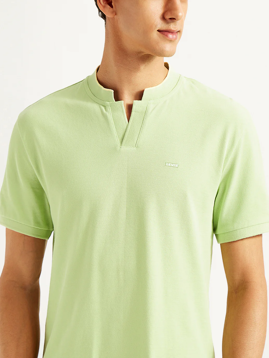 Men's Solid Slim Fit Polo T-shirt - Image 4