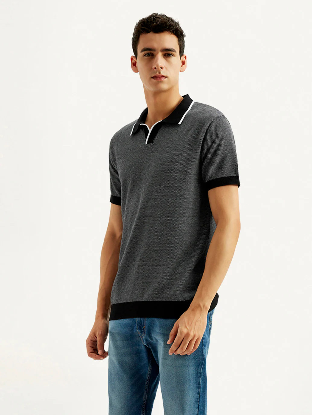 Men's Solid Slim Fit Polo T-shirt - Image 5