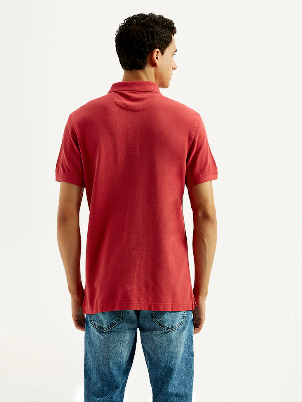 Men's Solid Overdyed Slim Fit Polo T-shirt - Image 4