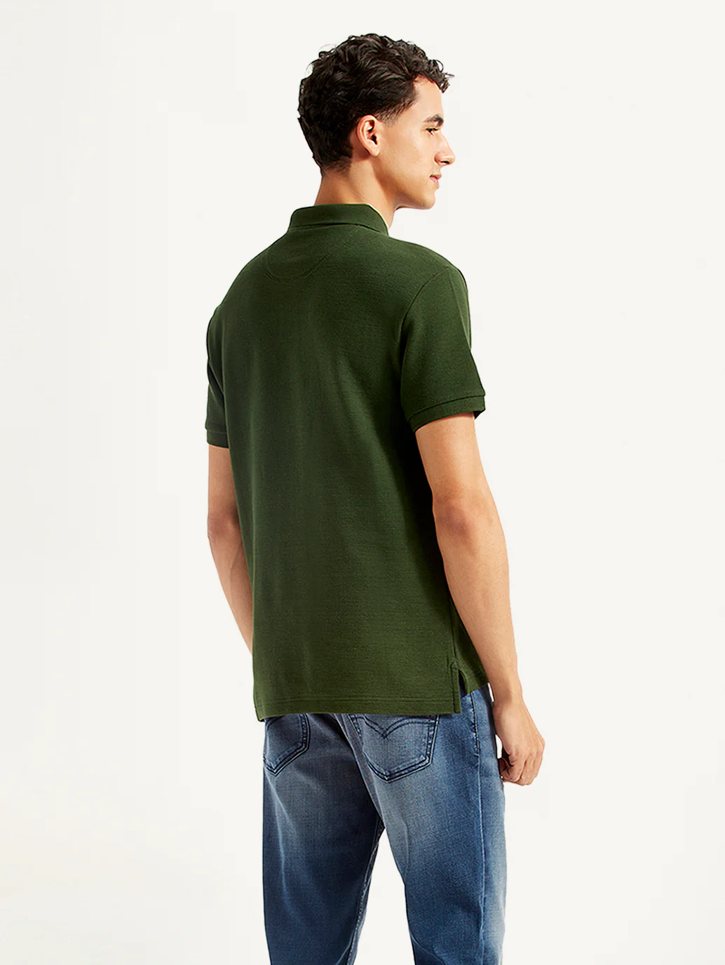 Men's Solid Slim Fit Polo T-shirt - Image 3