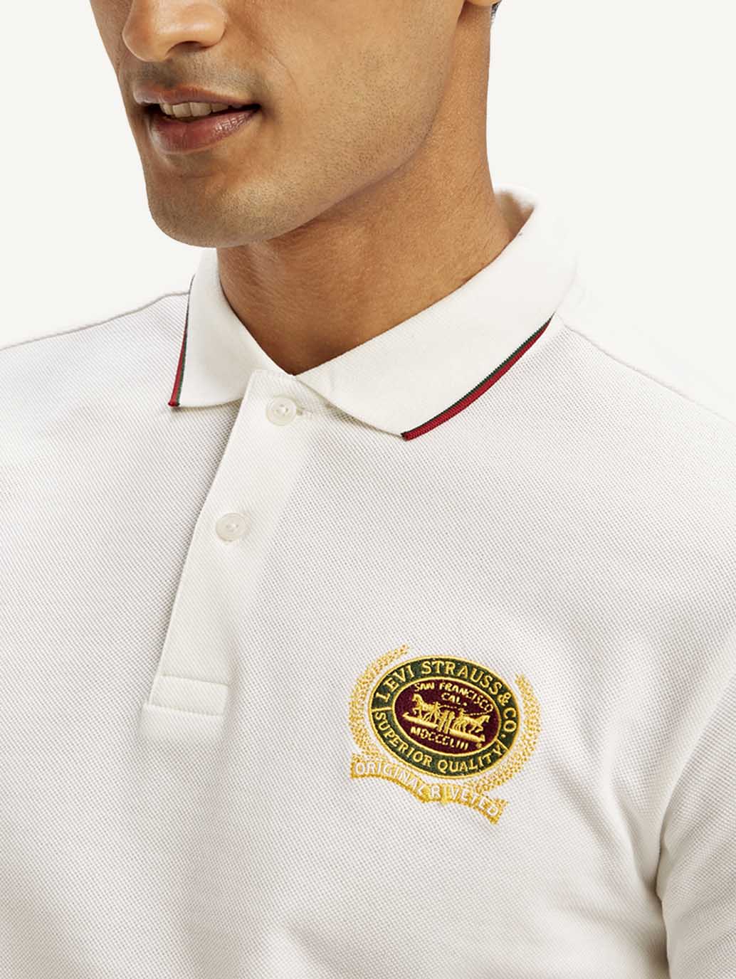 Men's Solid Slim Fit Polo T-shirt - Image 4