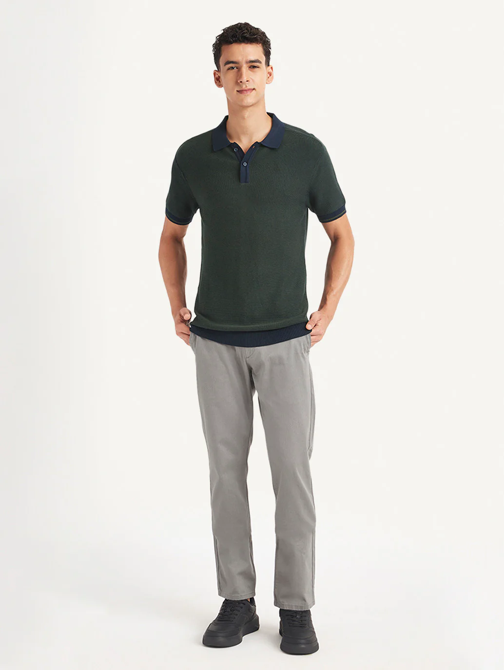 Men's Solid Slim Fit Polo T-Shirt - Image 4