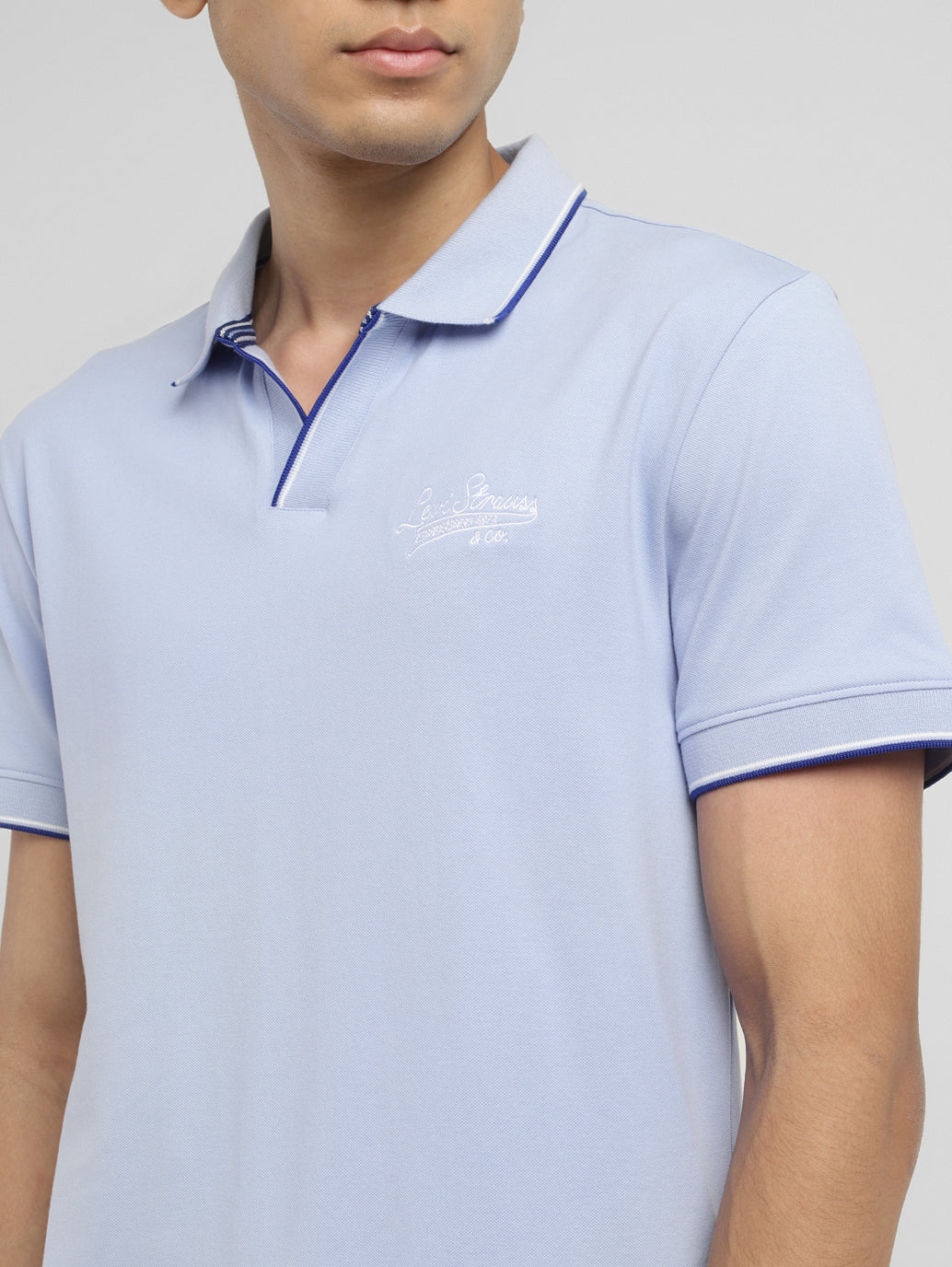 Men's Solid Slim Fit Polo T-shirt - Image 4