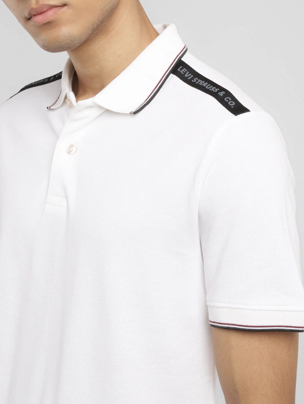Men's Solid Slim Fit Polo T-shirt - Image 4