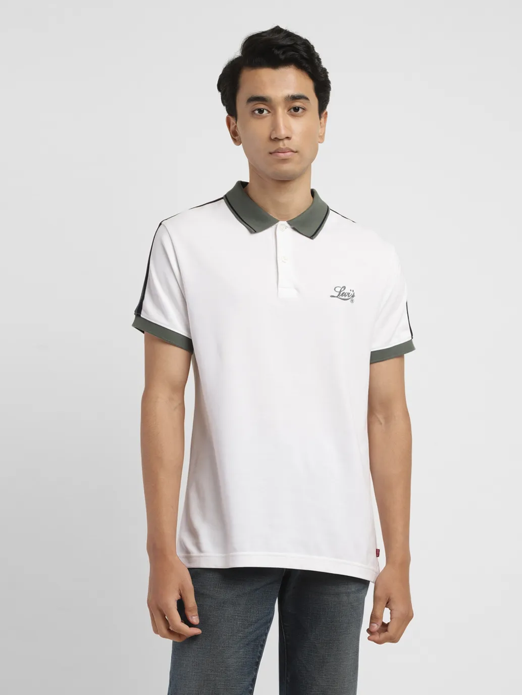 Men's Solid Slim Fit Polo T-shirt - Image 2