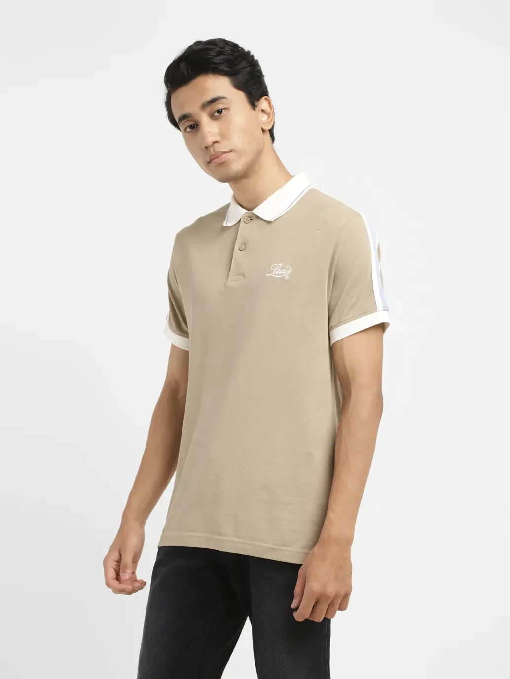 Men's Solid Slim Fit Polo T-shirt - Image 4