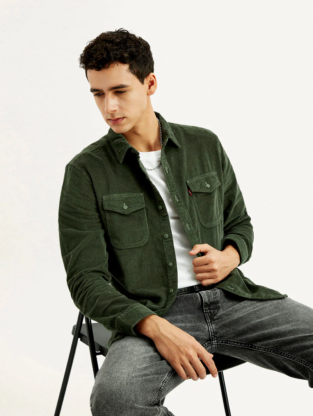 Men's Solid Slim Fit Corduroy Shirt