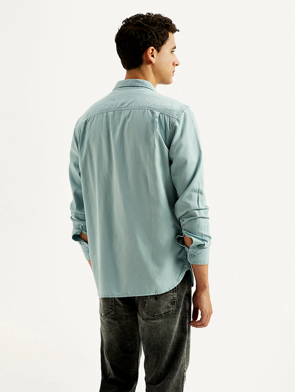 Men's Solid Slim Fit Overdyed Overshirt - Image 4