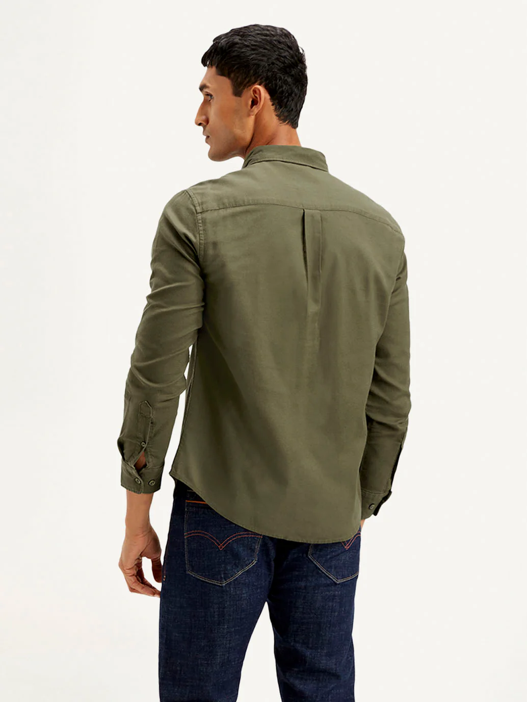 Men's Solid Slim Fit Oxford Shirt - Image 3