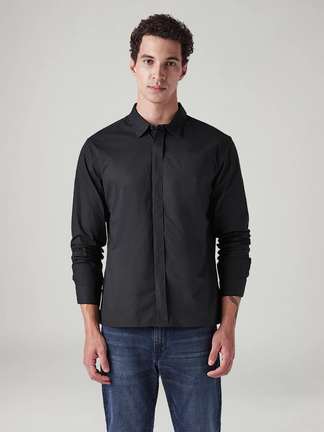 Men's Solid Slim Fit Shirt - Image 2
