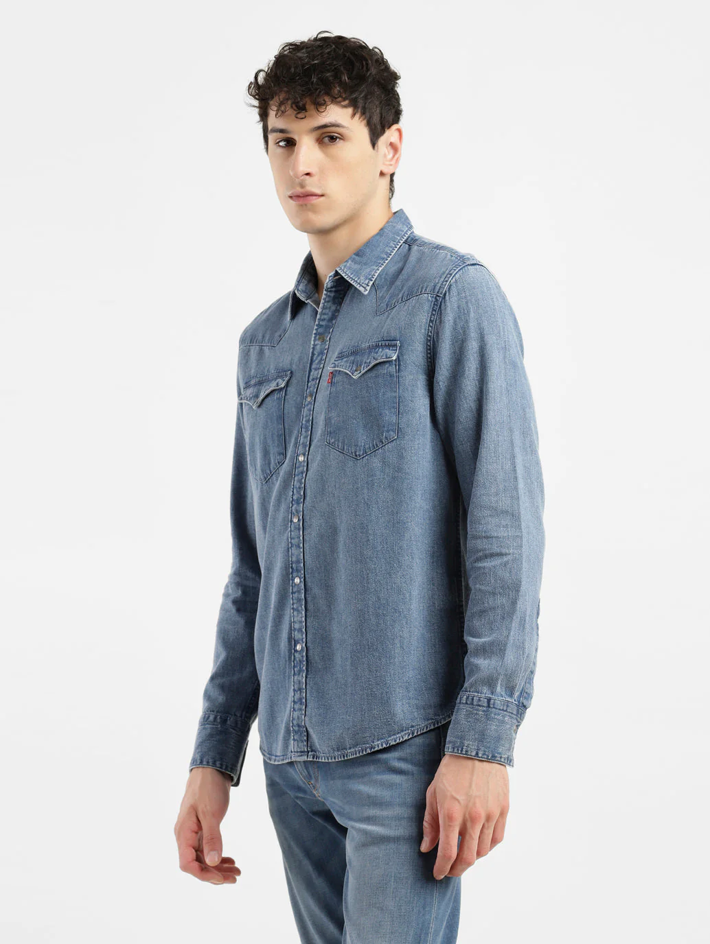 Men's Solid Slim Fit Shirt - Image 4