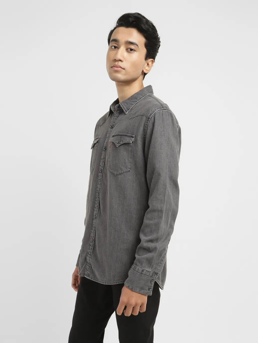 Men's Solid Slim Fit Shirt - Image 4