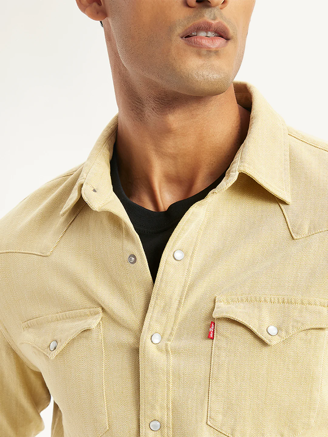 Men's Solid Slim Fit Shirt - Image 4