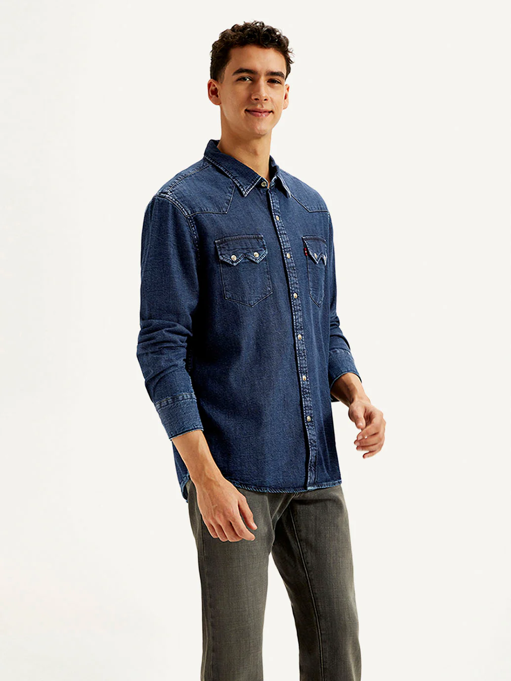 Men's Solid Slim Fit Shirt - Image 5