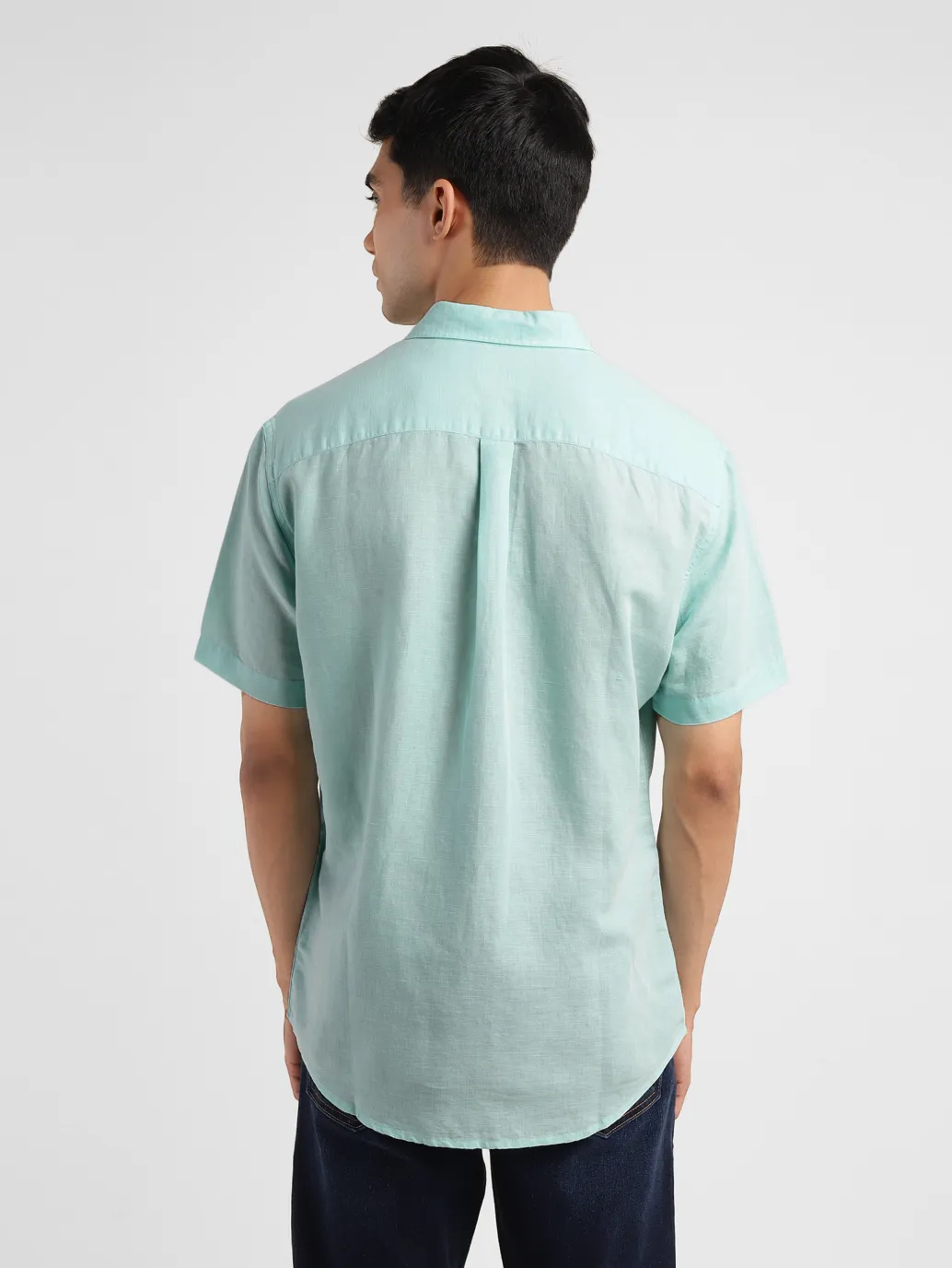 Men's Solid Slim Fit Shirt - Image 3