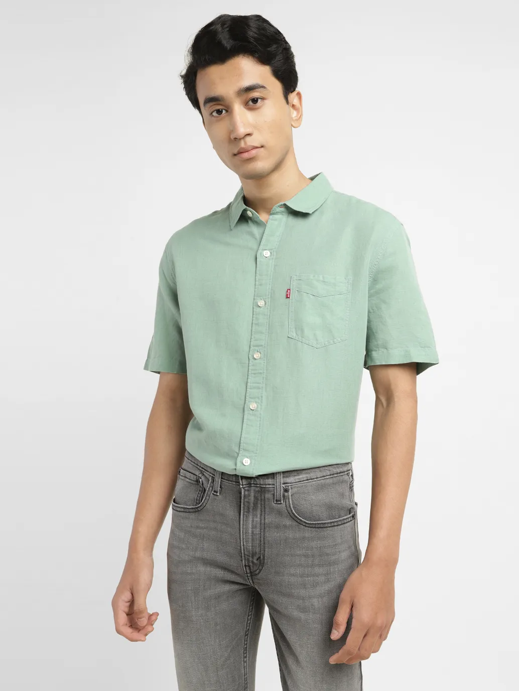 Men's Solid Slim Fit Shirt