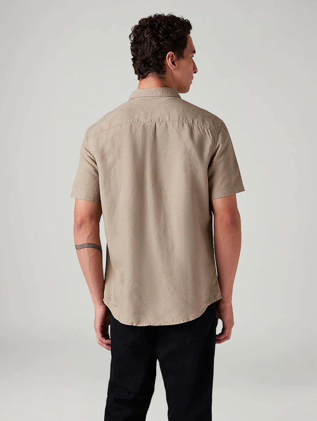 Men's Solid Slim Fit Shirt - Image 3