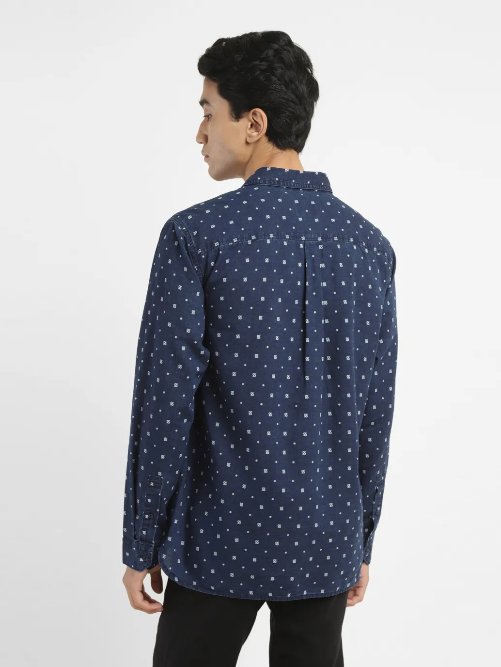 Men's Solid Slim Fit Shirt - Image 3
