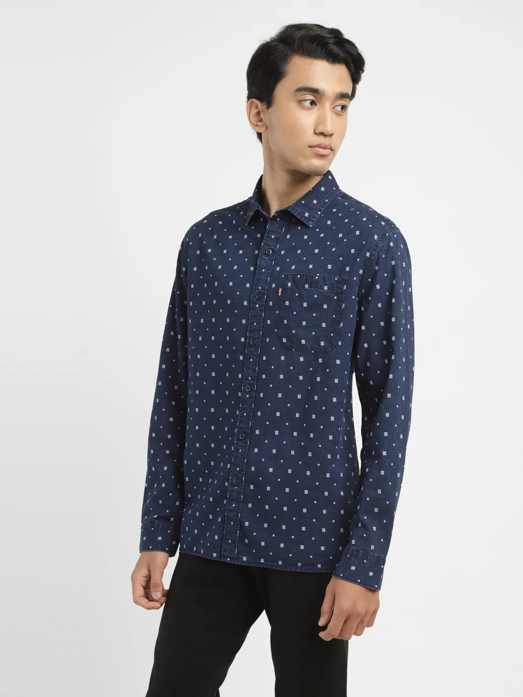 Men's Solid Slim Fit Shirt - Image 4